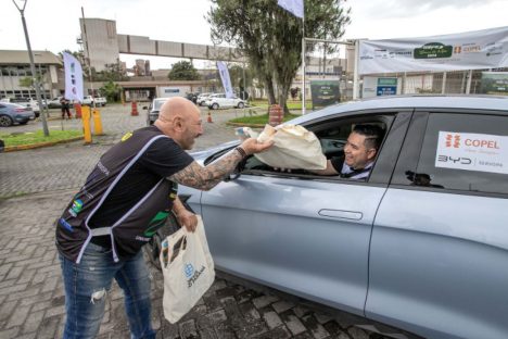 Imagem referente a Mobilidade e preservação: Porto de Paranaguá recebe 1º rally de carros elétricos do Brasil