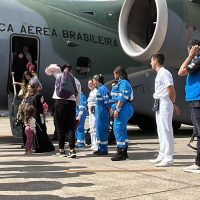 Imagem referente a Sétimo voo da FAB com 82 repatriados do Líbano chega a São Paulo