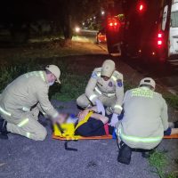 Imagem referente a Motociclista de 31 anos é ferido em colisão na Avenida Guaíra