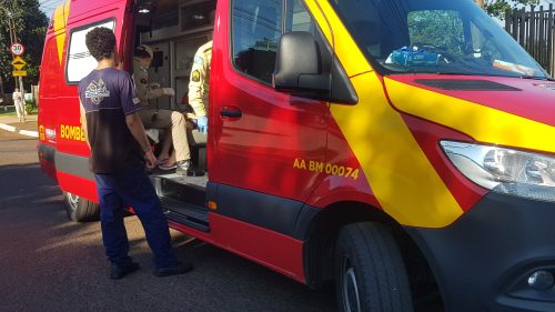 Imagem referente a Menina fica ferida em acidente de trânsito na frente da escola