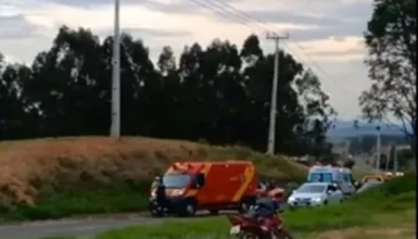 Imagem referente a Criança de 10 anos morre atropelada ao descer de ônibus na PR-487