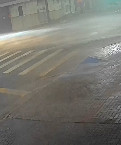 Imagem referente a Vendaval e chuva forte chegam a Cascavel após causar estragos no Sudoeste