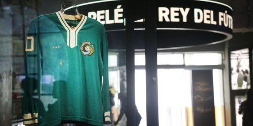 Imagem referente a “Rei”, “futebol” e “craque”, as palavras que resumem o legado de Pelé