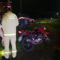 Imagem referente a Motociclista fratura clavícula em acidente no Trevo do Guarujá