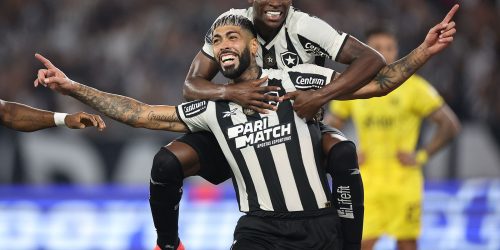 Imagem referente a Botafogo goleia Peñarol por 5 a 0 e coloca pé na final da Libertadores