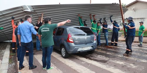 Imagem referente a Temporais causam estragos no Sul do país e deixam milhares sem energia