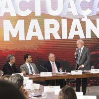 Imagem referente a Tragédia de Mariana: governo e mineradoras assinam acordo de R$ 132 bi