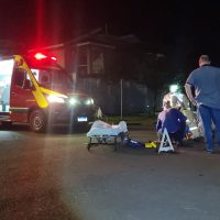 Imagem referente a Ciclista atinge Corolla no Bairro Alto Alegre e fica ferido