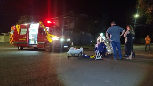 Imagem referente a Ciclista atinge Corolla no Bairro Alto Alegre e fica ferido