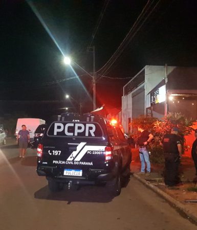 Imagem referente a Rapaz é morto a tiros e outro é baleado na mão em lanchonete no Bairro Belmonte em Cascavel