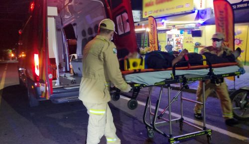 Imagem referente a Motociclista pede ajuda após ser atingido por veículo no bairro São Cristóvão