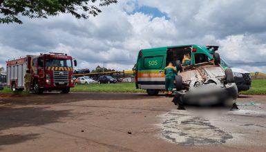 Imagem referente a Homem fica ferido em capotamento na marginal da BR-277 em Cascavel