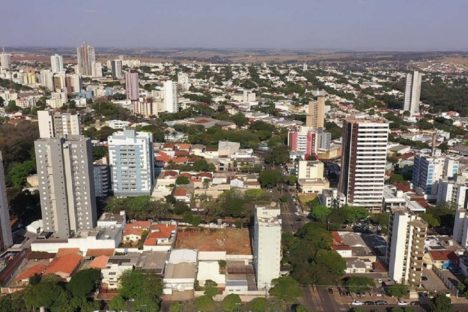 Sanepar faz pesquisa socioambiental em sete mil imóveis em Umuarama