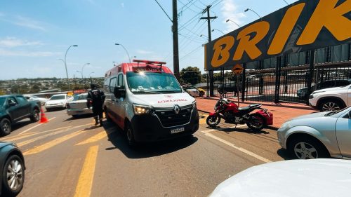 Imagem referente a Motociclista fica ferido ao se envolver em acidente na rua Jacarezinho