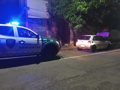 Imagem referente a Gol furtado na Rua Natal é recuperado pela Patrulha Ambiental