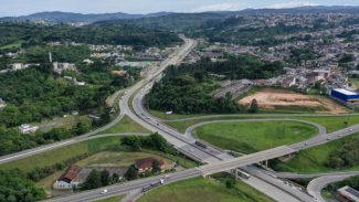 Rodovia dos Minérios: duplicação muda vida de motoristas, comerciantes e moradores