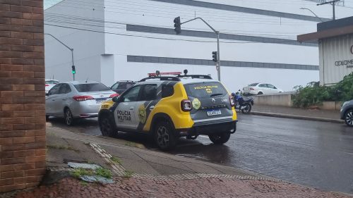 Imagem referente a Briga de irmãos mobiliza Polícia Militar em apartamento no Centro