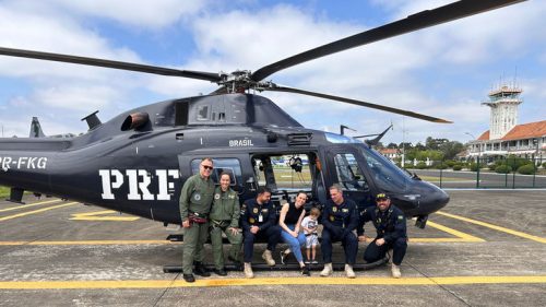 Imagem referente a Helicóptero da PRF transporta criança de 3 anos para realizar transplante em Curitiba