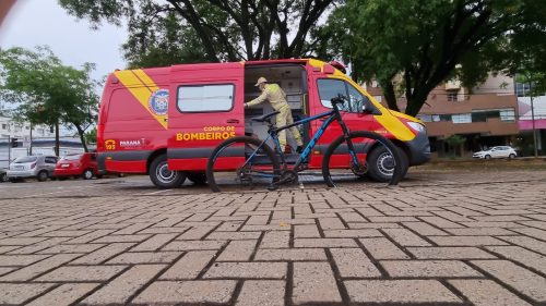 Imagem referente a Jovem de 22 anos fica ferido ao cair de bicicleta no Centro de Cascavel