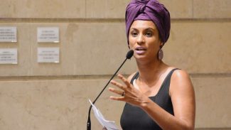 Movimentos sociais fazem homenagem à vereadora Marielle Franco