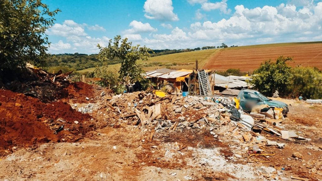 Ocupação irregular é barrada pela Secretaria de Obras no Cascavel Velho