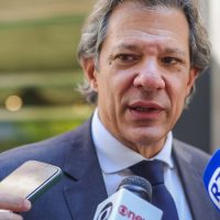 Haddad confirma envio de PEC sobre revisão de gastos Imagem referente a Haddad confirma envio de PEC sobre revisão de gastos