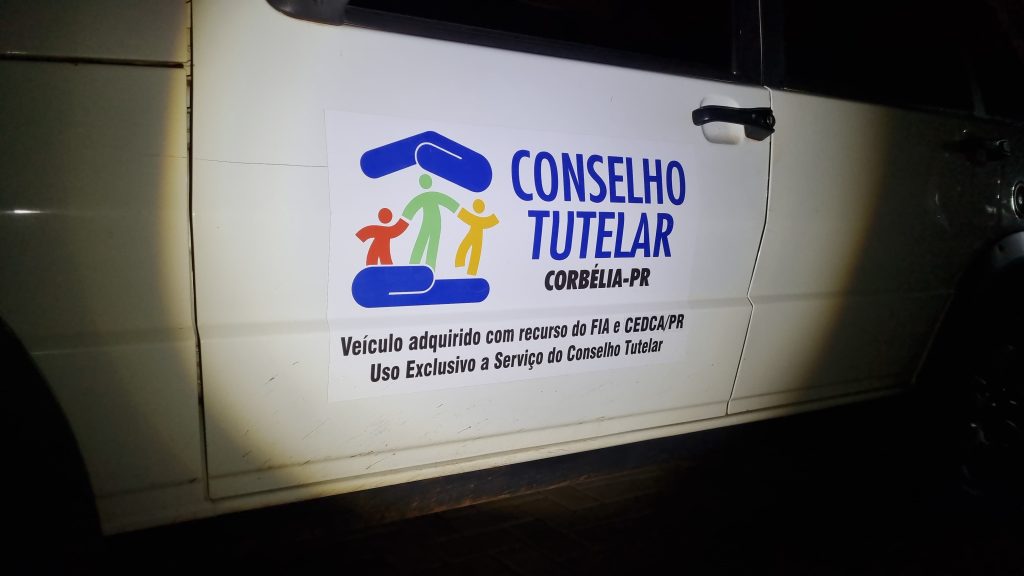 Dono de bar é detido após adolescente de 17 anos ser flagrada consumindo bebida alcoólica