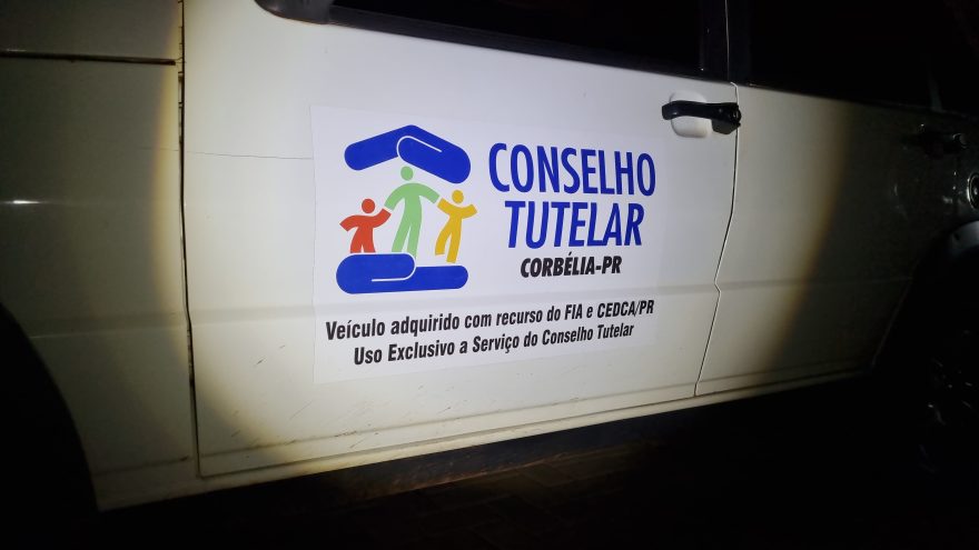 Dono de bar é detido após adolescente de 17 anos ser flagrada consumindo bebida alcoólica