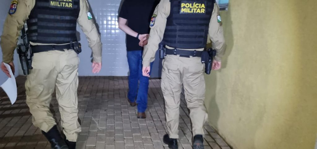 Condutor de Montana flagrado com dois na caçamba é detido por embriaguez