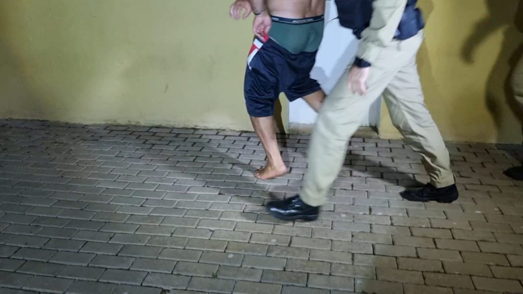 Mais um machão! Homem bate na mulher, desacata polícia e acaba preso