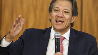 Haddad cancela viagem à Europa