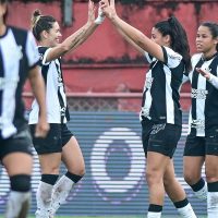 Imagem referente a Paulistão Feminino: Corinthians vence Sao Paulo em 1º jogo da semi