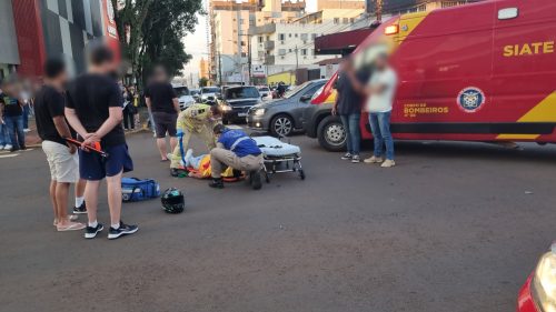 Imagem referente a Motociclista fica ferido em acidente entre Mercedes e Honda Biz