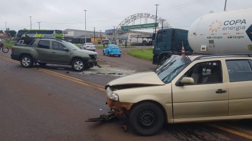 Imagem referente a Forte colisão entre carros é registrada na BR-369, em frente ao Núcleo Industrial