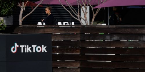 Imagem referente a Governo processa TikTok por tratamento irregular de dados de crianças