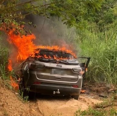 Imagem referente a Policial Militar morre carbonizado em Jeep Compass