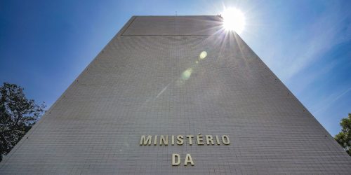 Imagem referente a Pacote de corte de gastos será apresentado a ministérios nesta terça