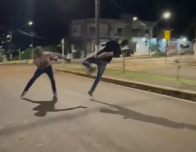 Imagem referente a “Colegas de trabalho” trocam socos e capoeira em Braganey; veja vídeo