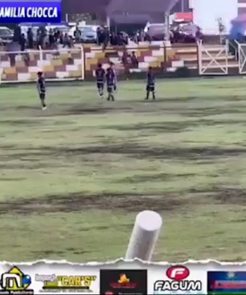 Imagem referente a Jogador morre ao ser atingido por raio durante partida de futebol; veja o vídeo