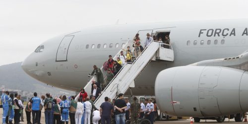 Imagem referente a Décimo voo da FAB com 213 repatriados do Líbano chega a São Paulo