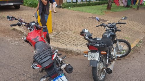 Imagem referente a Jovens ficam feridos após colisão entre motos no Jardim Nova Cidade