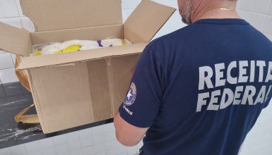 Imagem referente a Receita Federal apreende 25 Kg de maconha em transportadora em Cascavel