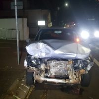 Imagem referente a Motorista sofre ferimento na cabeça após colisão traseira na Rua Presidente Kennedy