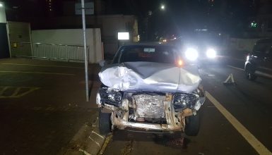 Imagem referente a Motorista sofre ferimento na cabeça após colisão traseira na Rua Presidente Kennedy