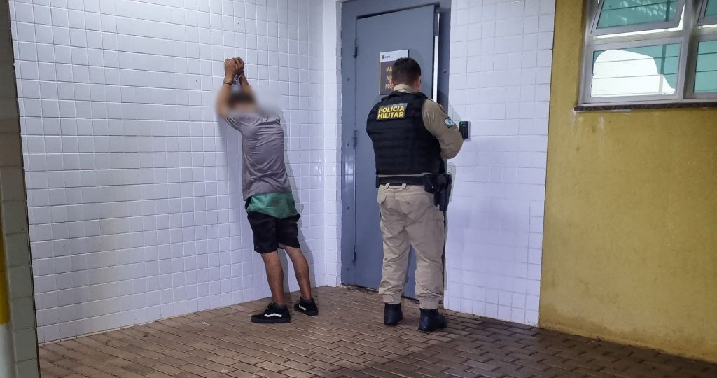 Homem é detido após tentativa de furto de fios no bairro Santo Onofre
