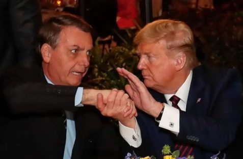 Imagem referente a Bolsonaro revela pedido a Donald Trump após vitória nos EUA