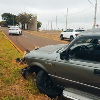 Imagem referente a HB20 e Ranger se envolvem em acidente no Parque Verde