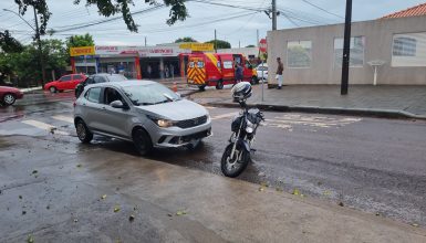 Imagem referente a Bombeiros atendem vítima de acidente na Avenida Papagaios