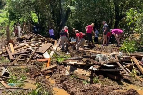 Imagem referente a Corpo de Bombeiros encontra menina desaparecida em General Carneiro