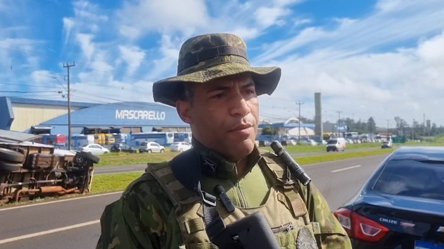 Cabo do BPFron dá detalhes sobre perseguição a caminhão carregado com cigarros na BR-277